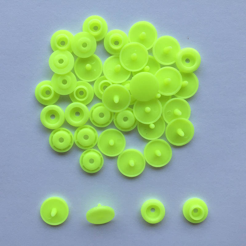 50 zestawów okrągłe zatrzaski  – Snap Fastener Set recenzja i cena